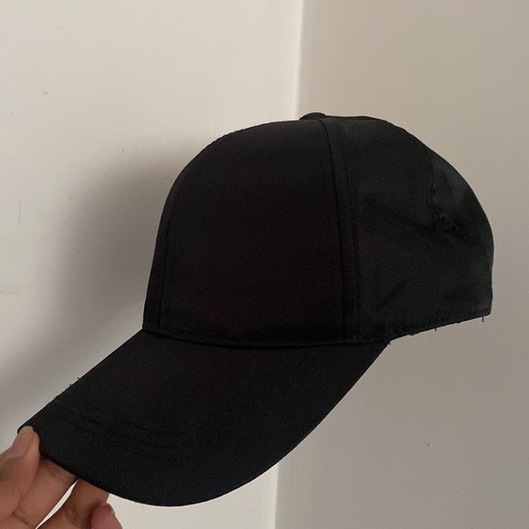 Black Hat - Picture 3 of 3